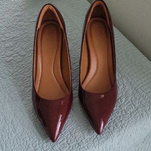 Nordstrom Rack Red Burgundy Patent Heels 3.5" EUC Size 9